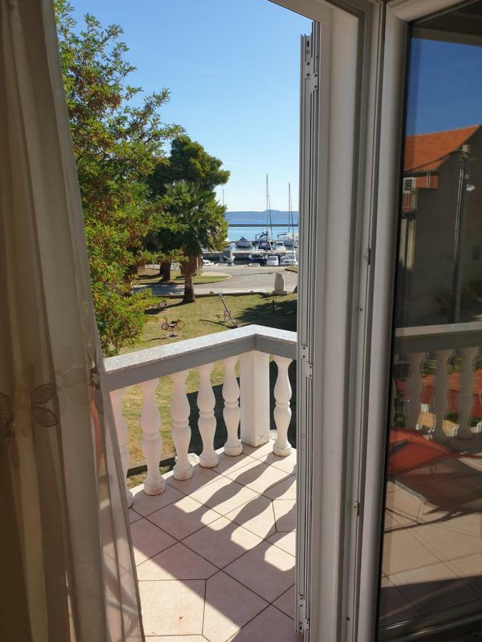 Apartments Martinovic By The Sea Kukljica Buitenkant foto
